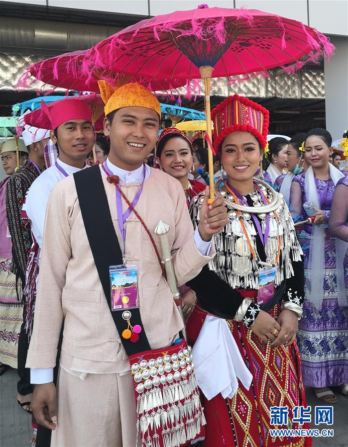 （XHDW）（9）缅甸民众热烈欢迎习近平
