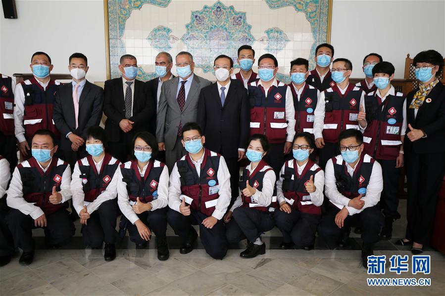 （国际）（1）中国抗疫医疗专家组离开阿尔及利亚前往苏丹