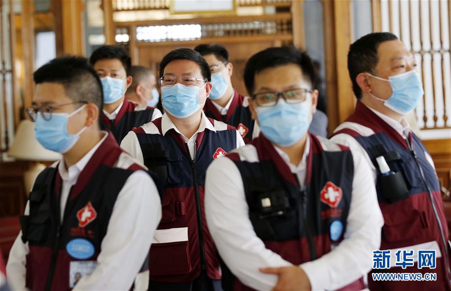 （国际）（2）中国抗疫医疗专家组离开阿尔及利亚前往苏丹