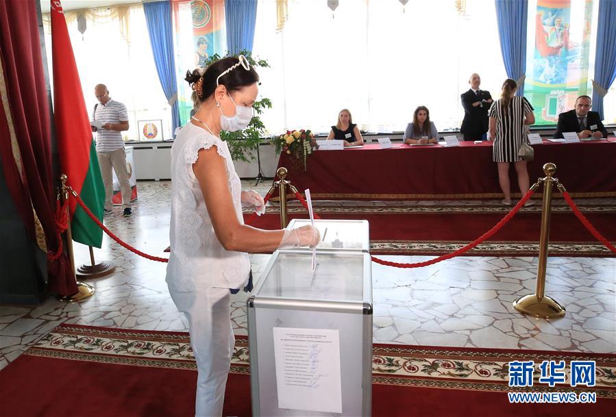 （国际）（6）白俄罗斯总统选举投票正式开始