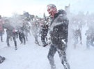 多伦多大学爆发雪球大战