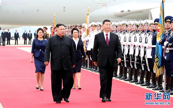 习近平抵达平壤开始对朝鲜民主主义人民共和国进行国事访问