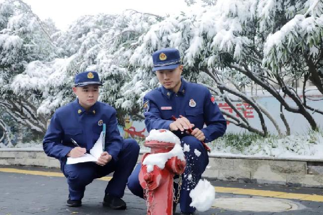 寒潮来袭应急人全力迎战