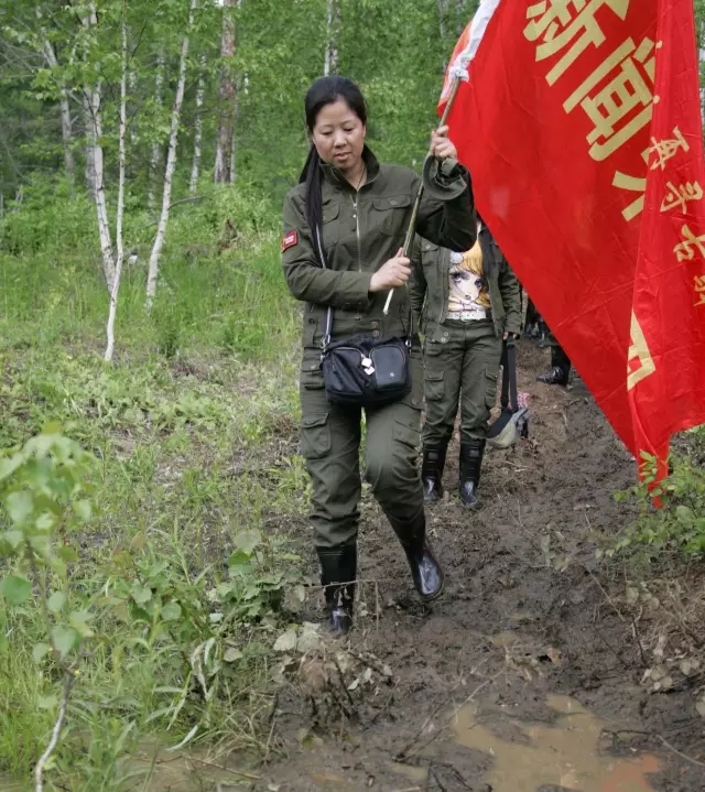 他含辛茹苦好不容易养大的女儿,却在一次病情发作后走失,至今没有下落